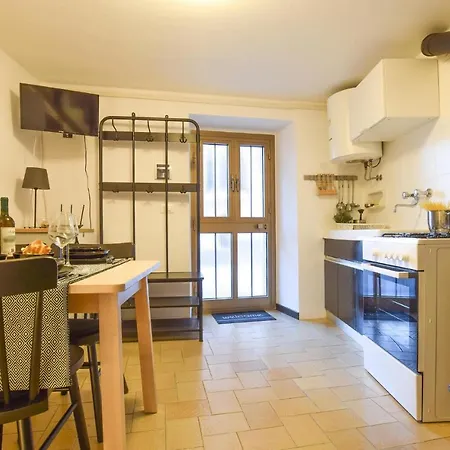 Cozy In With Kitchen Apartament *