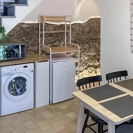 1 Bedroom Lovely In *